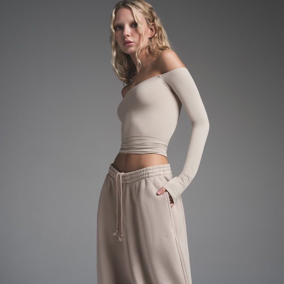 SKIMS VINTAGE FLEECE STRAIGHT LEG PANTS IN STONE S - Picture 3 of 7